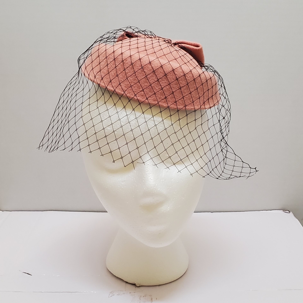 Elegant Soft Pink Veil Hat